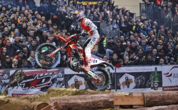 Blazusiak takes SuperEnduro lead after dominant display in Germany