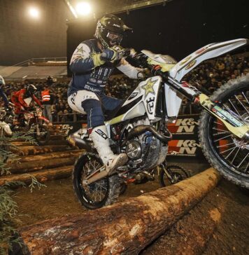 Billy Bolt sparkles at Spanish SuperEnduro