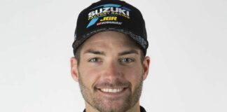 Broc Tickle signs with JGR Yoshimura Suzuki