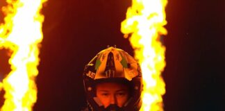 Courtney Duncan ā Girl On Fire