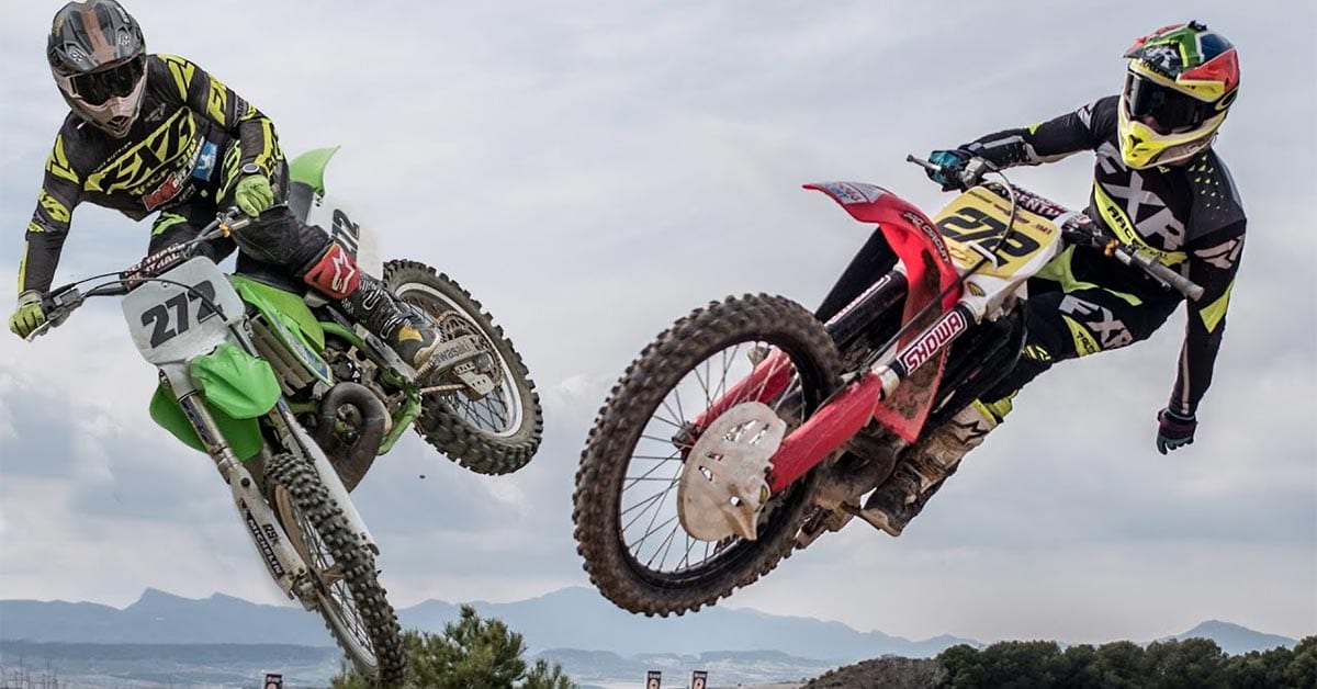 CR500 vs KX500 - 500cc Dirt Bike Shootout! What would you ...