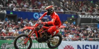 Justin Brayton flies fastest in opening nightās battle at AUS-X Open Sydney Justin Brayton, AUS-X Open 2018