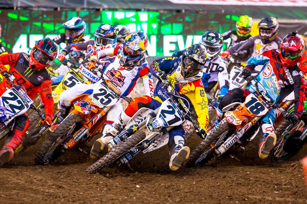 Jason Anderson holeshots the 450 Main Event at the 2017 New Jersey Supercross