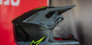 2018 Alpinestars Supertech SM10 Motocross Helmet 2018 Alpinestars Supertech SM10 Motocross Helmet