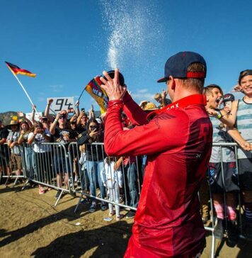 Ken Roczen celebrates third-place finish at Fox Raceway Ken Roczen ā Fox Raceway 2019