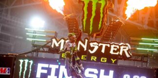 Back-to-back wins for Monster Energy Kawasaki’s Eli Tomac Eli Tomax AMA Supercross Glendale 2018