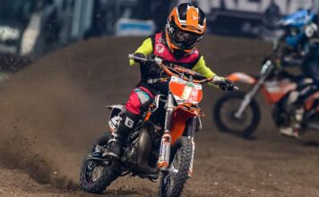 AX 65cc Race Two in full – London
