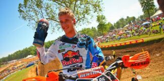 Boom! Josh Grant and Ken Roczen capture Oakley Bomb Awards