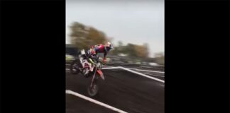 CRASH: Herlings crashes in Boekel