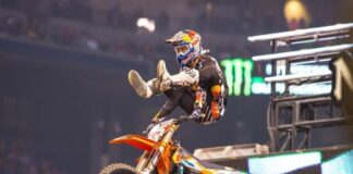 Dungey and Musquin dominate at Indianapolis Monster Energy Supercross
