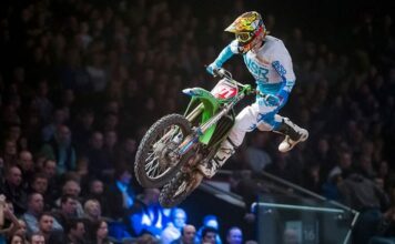 Fabien Izoird and Apico LPE Kawasaki Racing open up a Garmin Arenacross points gap