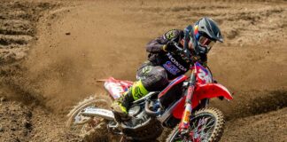 Watch Tim Gajser putting in Supercross laps with Ken Roczen Tim Gajser