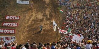 Gautier Paulin keeps the pressure on Cairoli