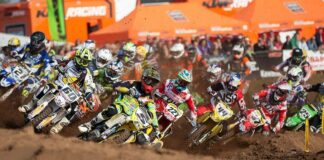 Graeme Irwin races for the last time for Heads and All Threads Suzuki at FatCat while the team look to get a head start on 2016