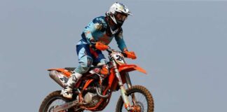 HM Plant KTM stay cool with the help of Powersports