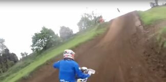 10 minutes of lit two-stroke racing