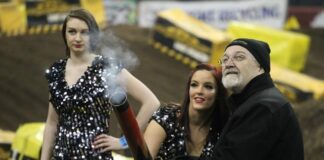 John Hellam fires the ACU!