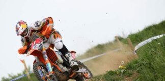 Knight dominates BSEC