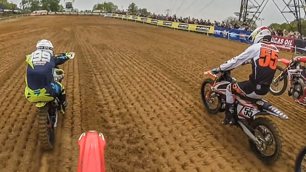 Mind blowing twostroke motocross racing on 15yearold bike Dirtbike