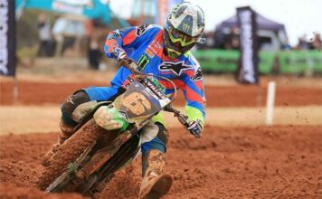 Moss twin quits racing