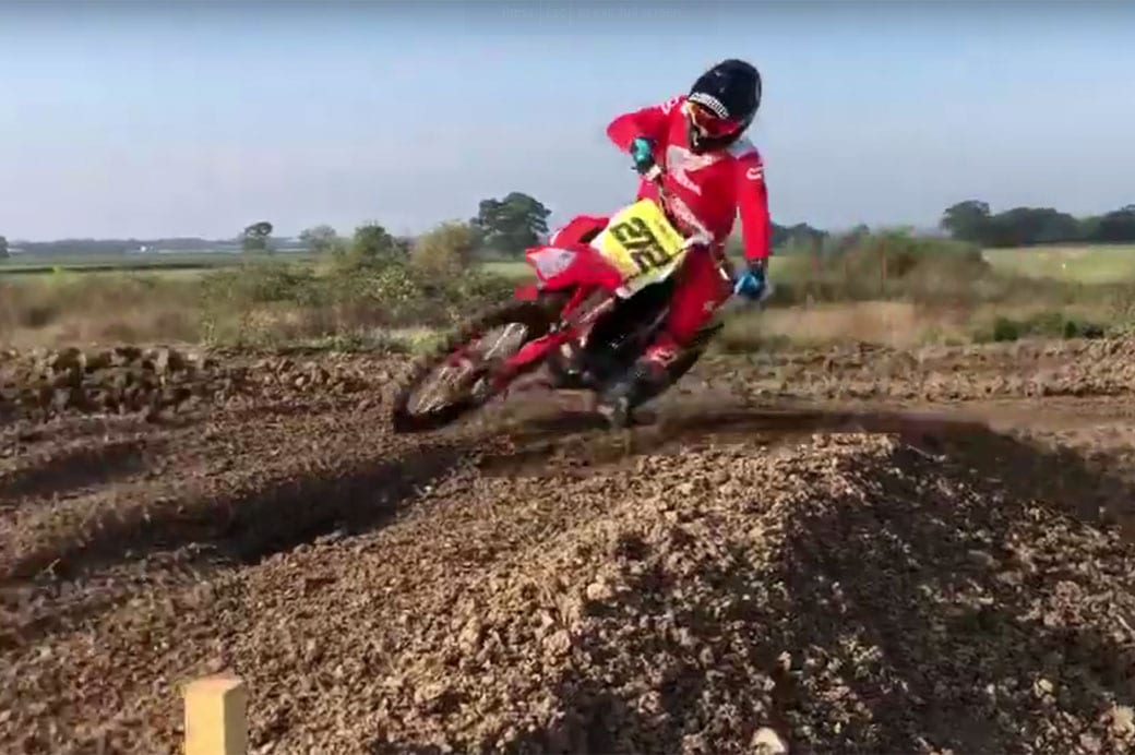 1998 Honda CR500 compilation 'best sounding twostroke I’ve ridden' ft. Neville Bradshaw