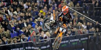 Garmin Arenacross earth moved by Molson