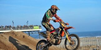 Parker pockets a Skeggy bag o’ sand!