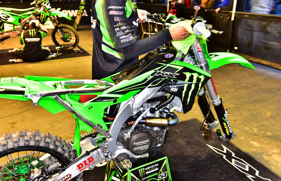 Science of Supercross Suspension Dirtbike Rider