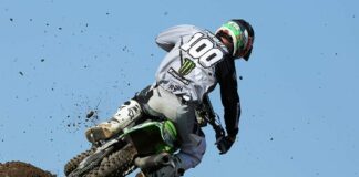 Searle playing waiting game on knee problem