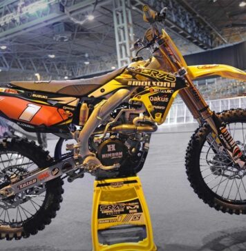SR75-Molson Racing Suzuki unveiled for 2016 Arenacross