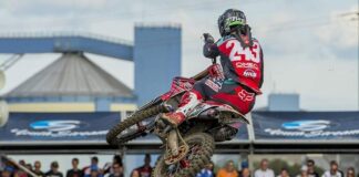Tim Gajser charging from last place at MXGP of Switzerland