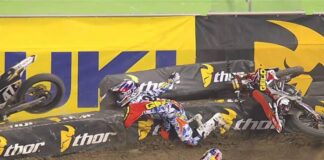 Video: 2015 Monster Energy Supercross Detroit Highlights
