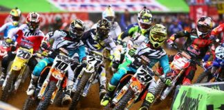 Video: 2015 Monster Energy Supercross St Louis Highlights