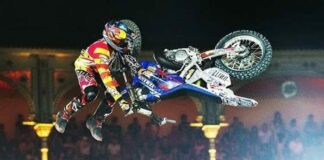 Video: Historic Bike Flip from Thomas Pages at Red Bull X-Fighters Madrid