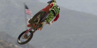 Video: Motocross mix-up at Pala Raceway