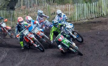 Video: MX2 Hawkstone International Motocross 2015