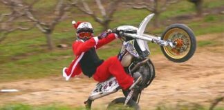 Video: Naughty FMX Santa