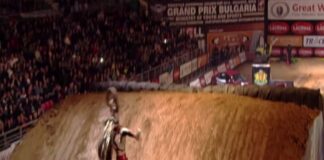 Video: NIGHT of the JUMPs 2015 crashes