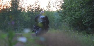 Video: Suzuki GSX-R on dirt!