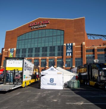 Indy SX III: Gallery