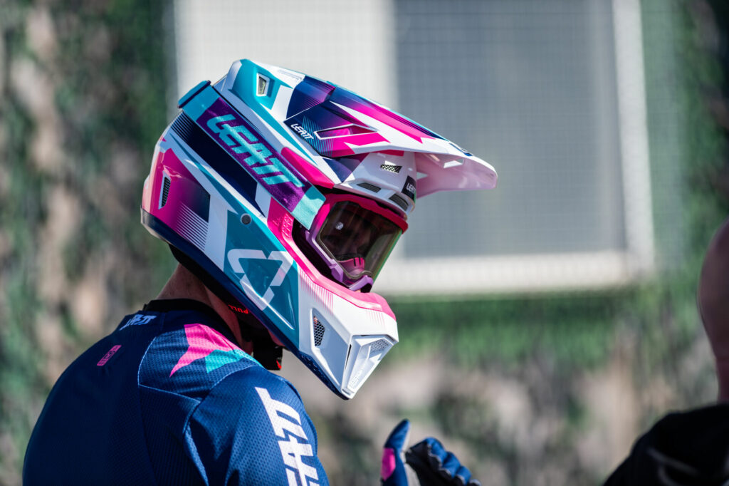 leatt motocross helmet