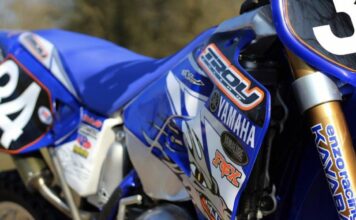 Bike Builds: 2001 Yamaha of Troy Replica