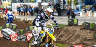 Arlington SX: Riders in media day action