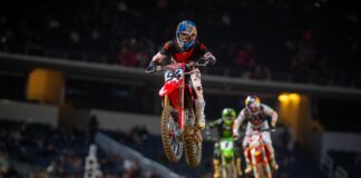 Roczen reverts to base settings in bid to snatch 2021 Supercross title