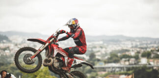 Lagares Hard Enduro: Blazusiak suffers knee injury