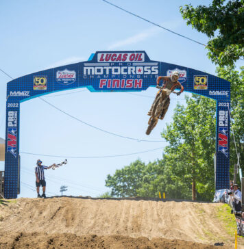 Southwick MX: Win hat-trick for Tomac